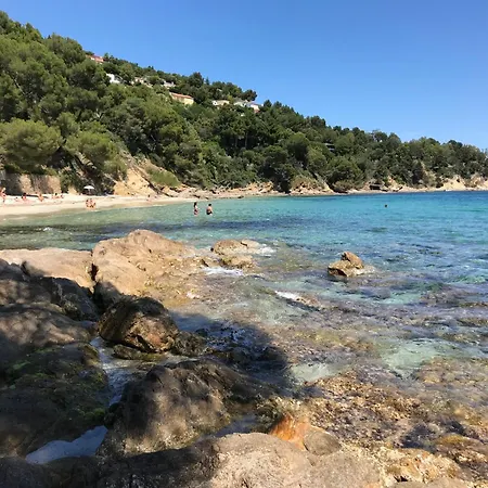Calanca Blu : Grand Appartement Cuges-les-Pins Extérieur photo
